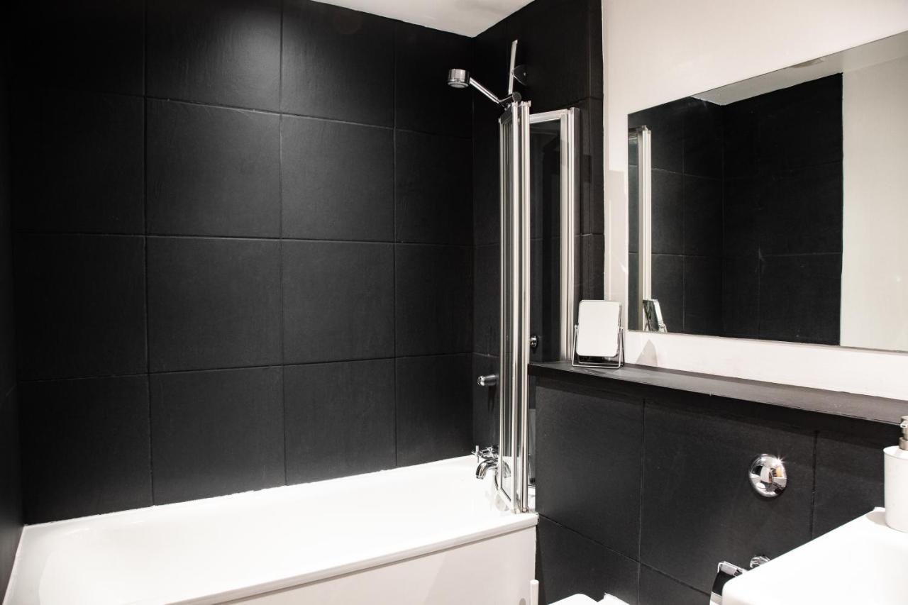 Modern Merchant City Apartment By George Square Glasgow Eksteriør billede