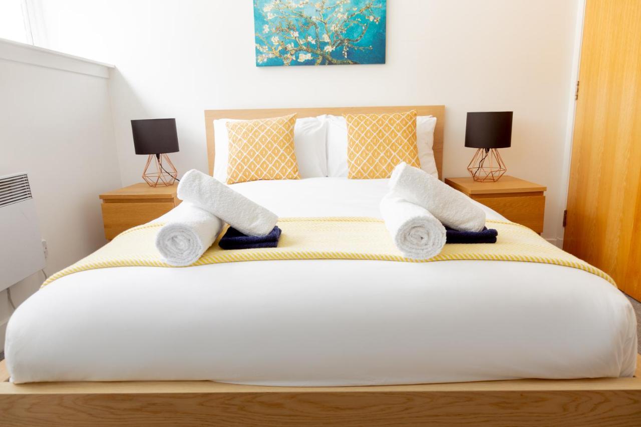 Modern Merchant City Apartment By George Square Glasgow Eksteriør billede